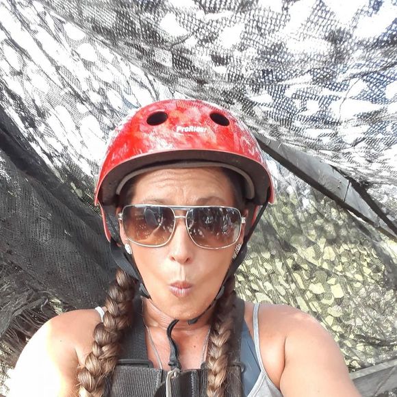 Meet your Posher, Keri - Picture 1 of 1